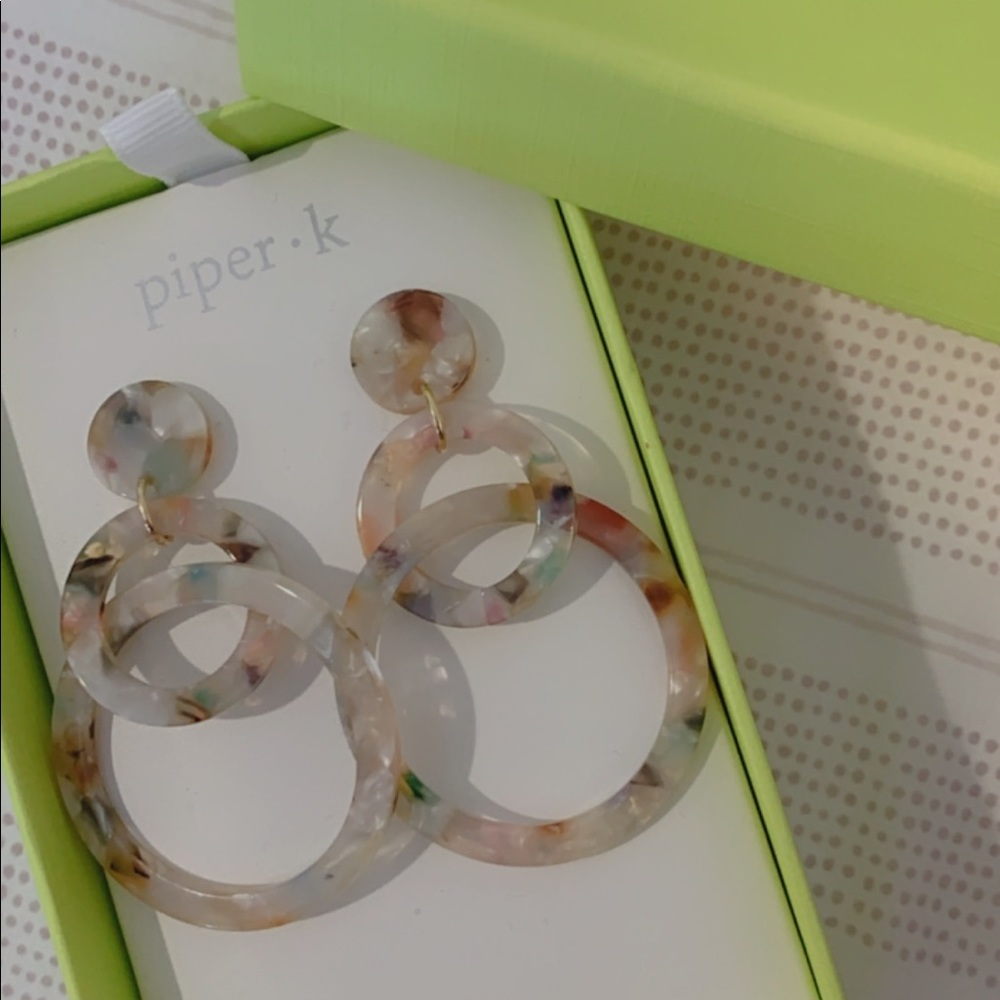 Earings